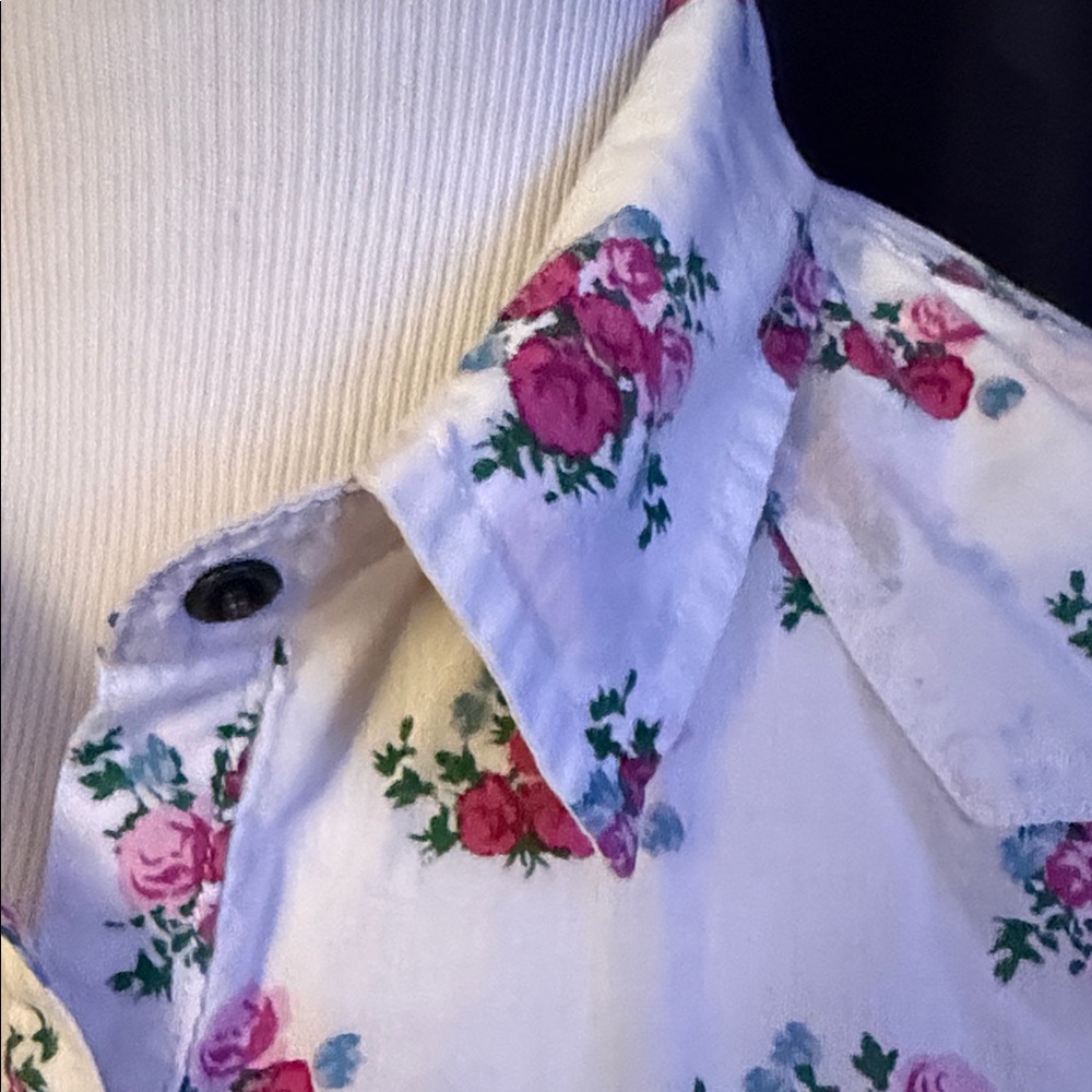 Mossimo Supply Co. Cream Floral Button-Down Shirt - Picture 6 of 6